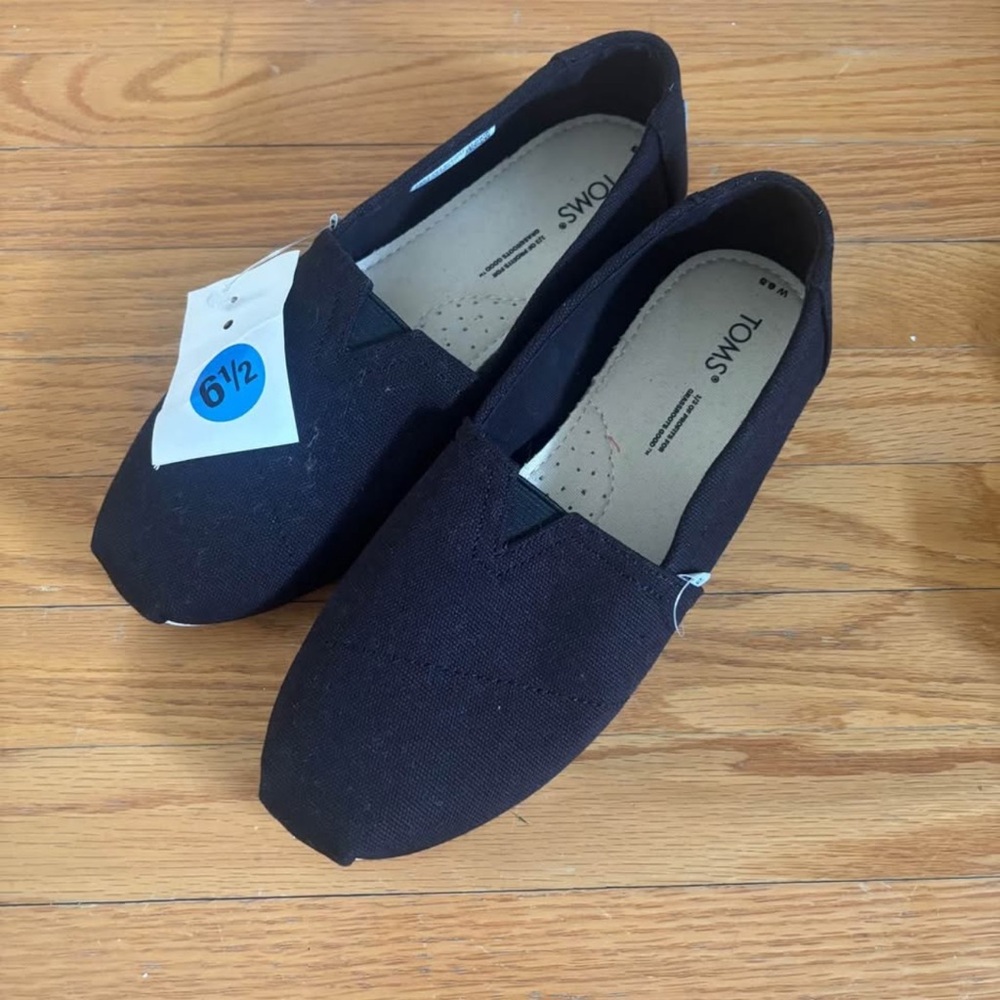 TOMS Women’s Black Slip-On Shoes